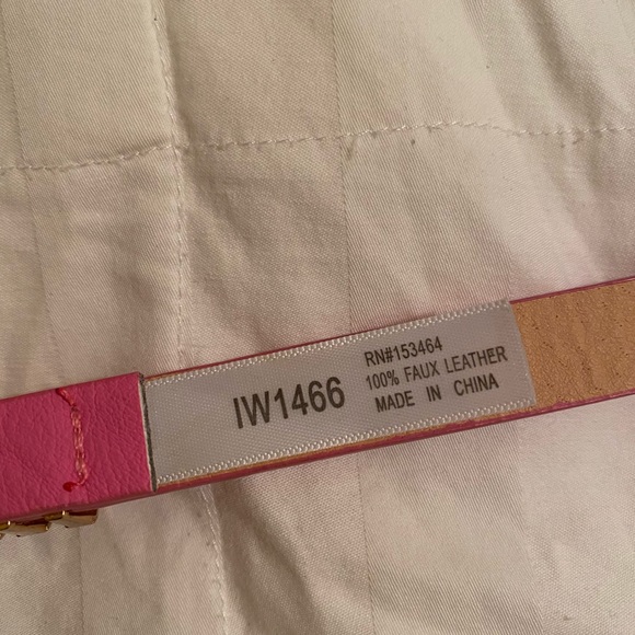 Women’s Pink Leather Belt 💕 - Picture 2 of 5